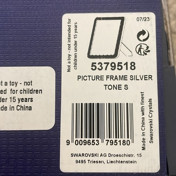 Minera picture frame Rectangular shape, Medium, Silver tone - Picture 6 of 6